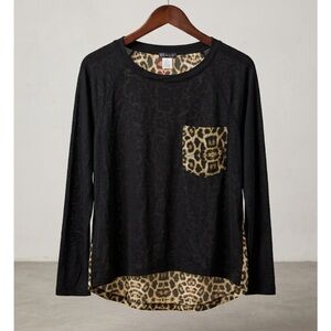 VENUS Black Long Sleeve Top Cheetah Leopard Print Pocket High Low Hem Size M